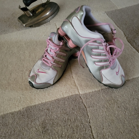 Nike Shoes - 7 Nike Women's Runner